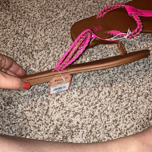 NWT Mudd Braided Flip Flops, Small (5-6) - Picture 2 of 6